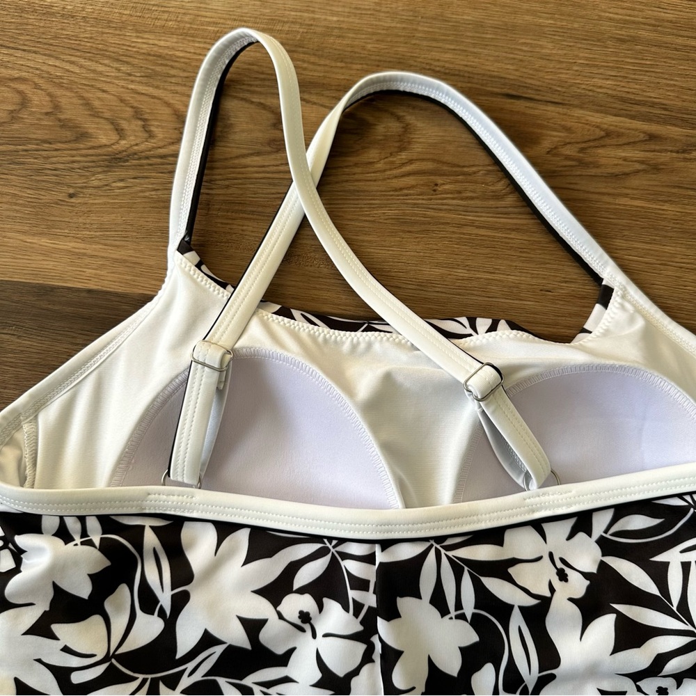 Lands‎ End Floral One Piece Swimsuit 14 Black White Havana Built In Bra Modest - Picture 6 of 13